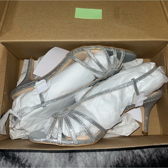 Silver high heels - Picture 6 of 7